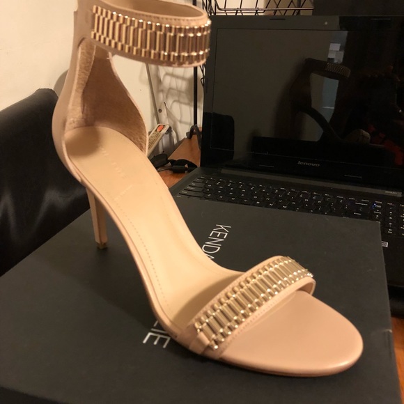 Kendall + Kylie Mia Leather Ankle Strap Sandal - Picture 6 of 6